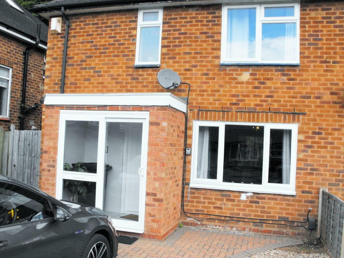 3-Bedroom Comfy Home In Solihull Exterior photo